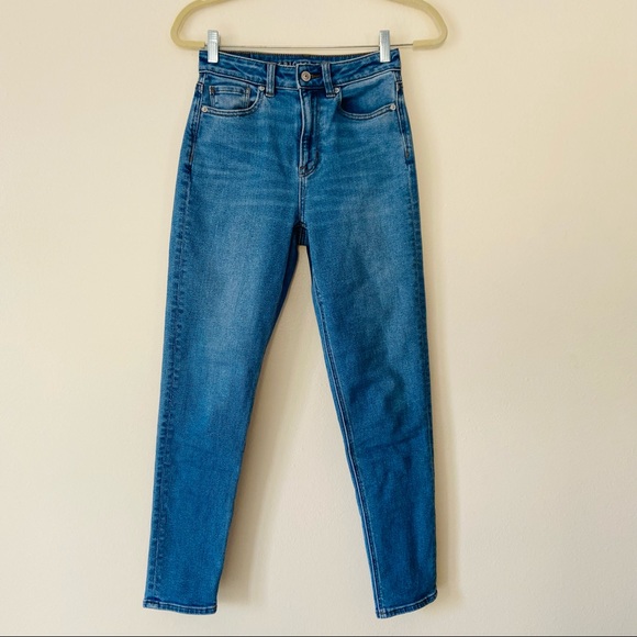 American eagle stretch high waisted mom jeans - Picture 3 of 8